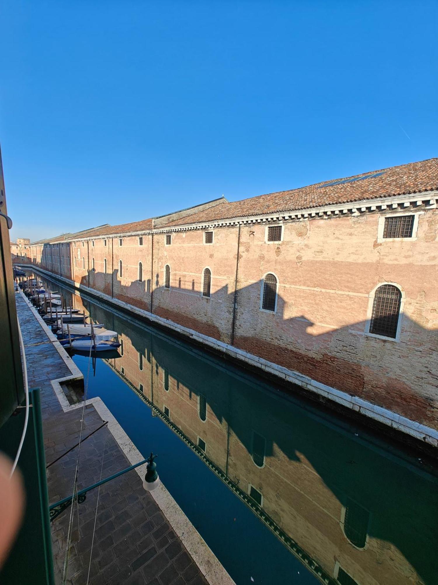 Castello Canal View Венеция Экстерьер фото